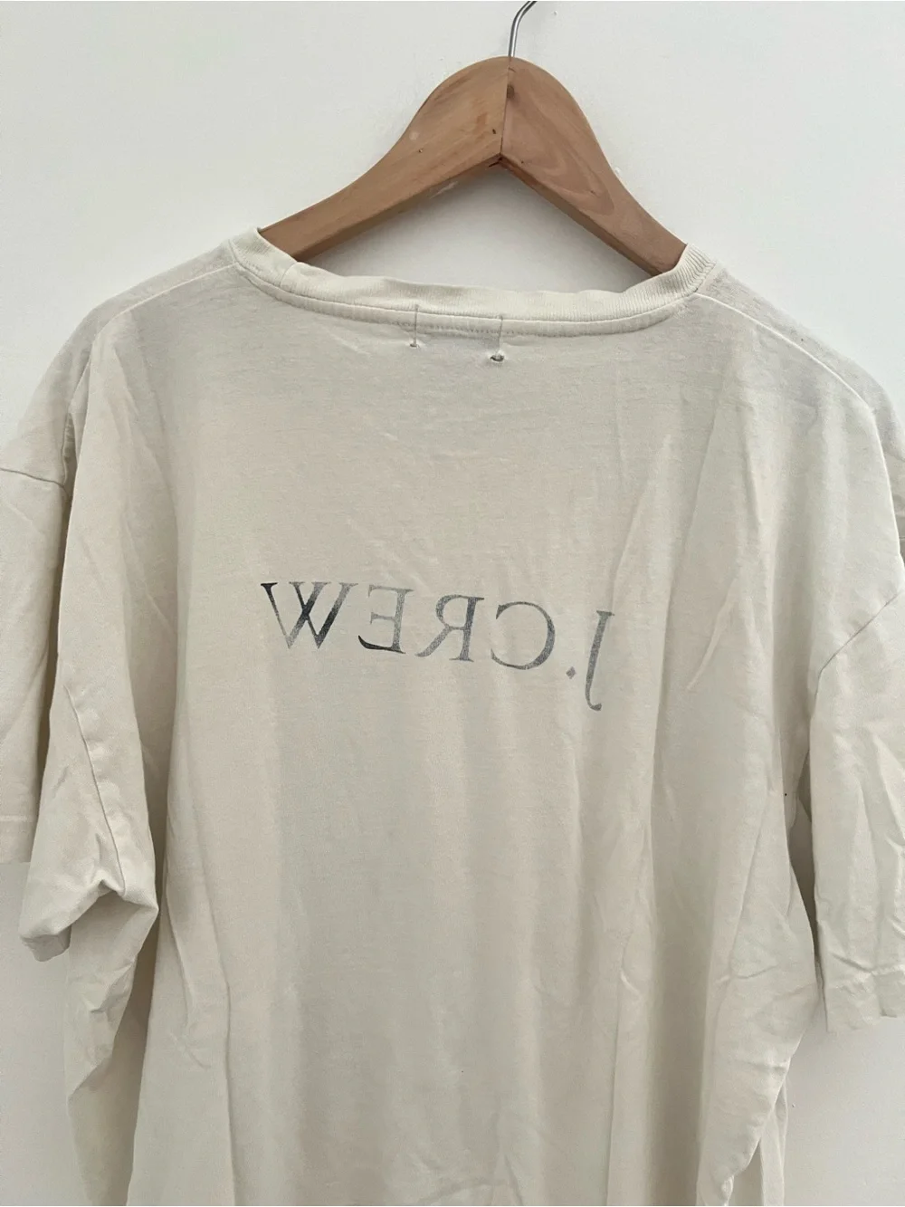 Vintage 90s J.Crew Men's Cream Logo T-Shirt